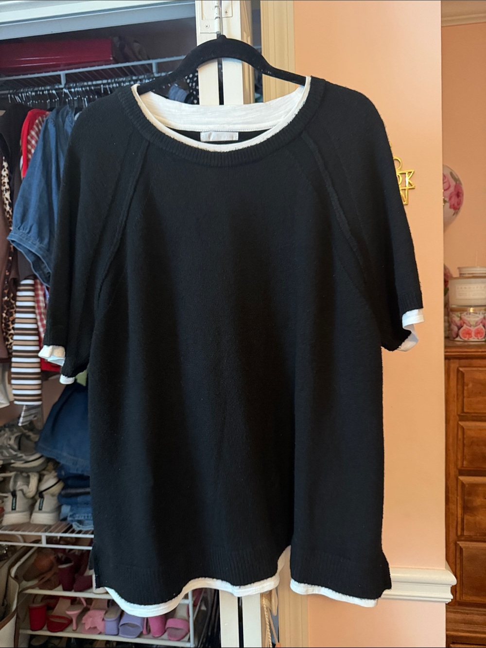 Black Contrast-Trim Short Sleeve Top